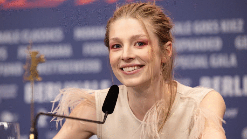 Hunter Schafer Zelda